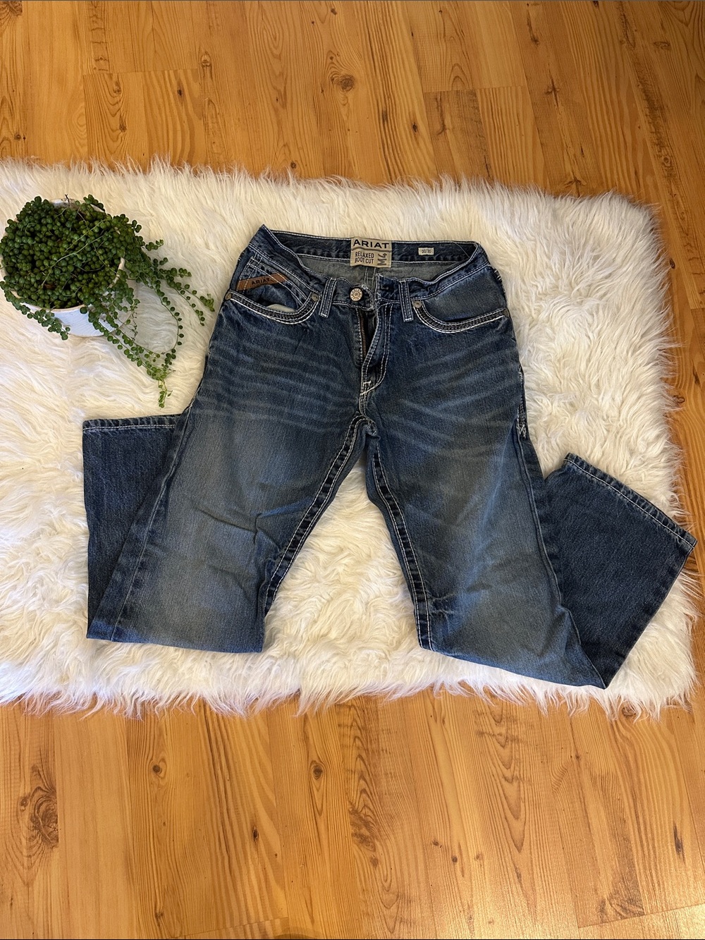 Size 30x30 men’s ariat M4 jeans. Like new